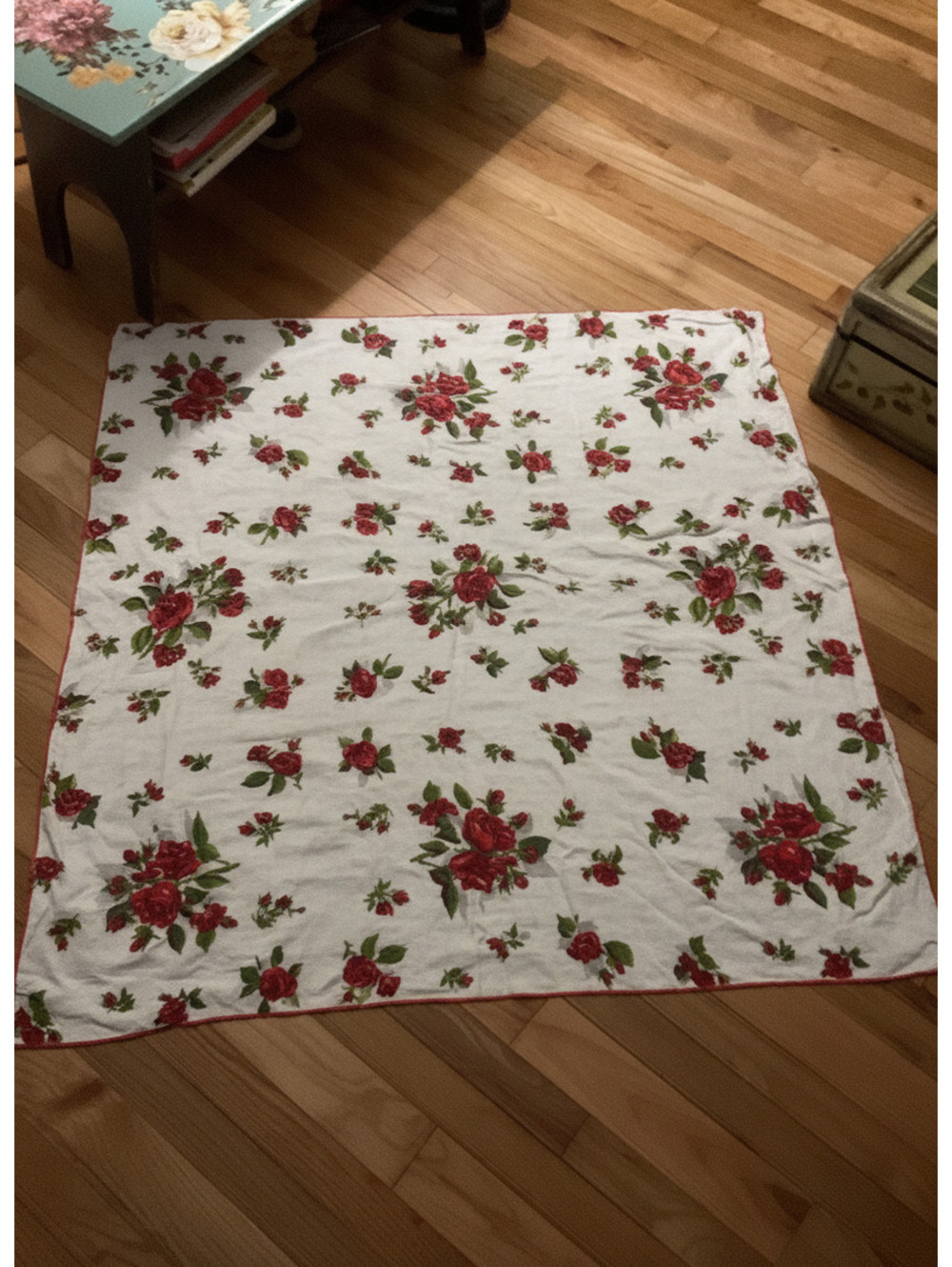 Vintage Floral Red Rose Pattern Cotton Tablecloth